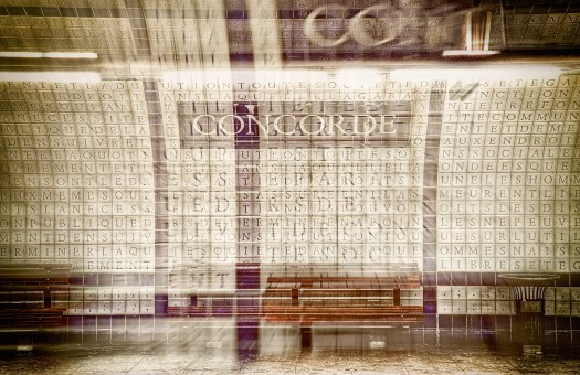 Banca en la estación Concorde.